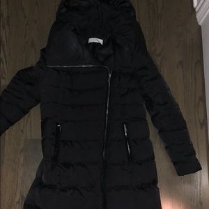 Women’s hooded T Tahari puffy winter jacket